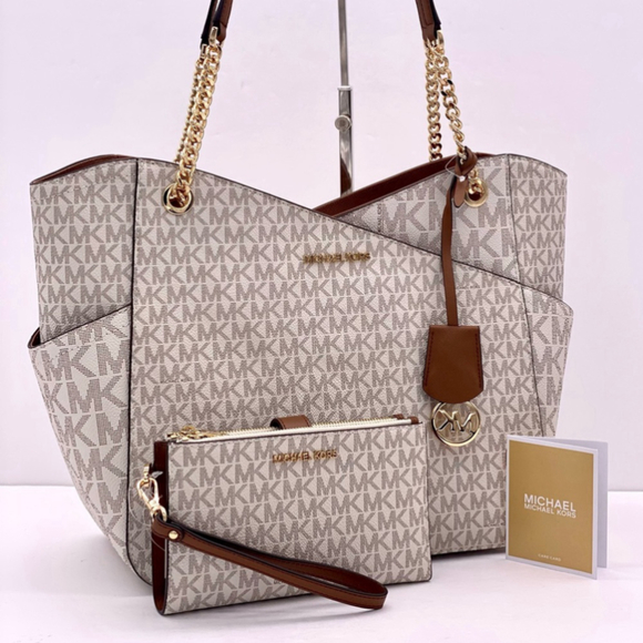 Michael Kors Large X Chain
Shoulder Tote Bag & Double Wallet
Vanilla/Brown - Picture 3 of 16